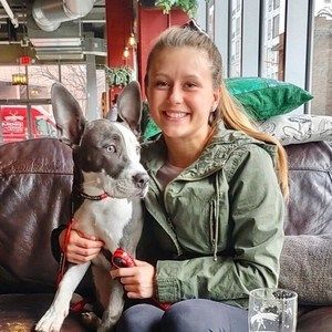 Meet your Posher, Joelle